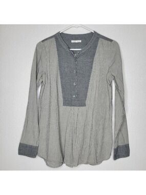 SALE 4/$30 Eliot Gray Striped Popover Blouse Women's Size Medium